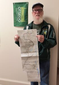  Tom Walsh holding map